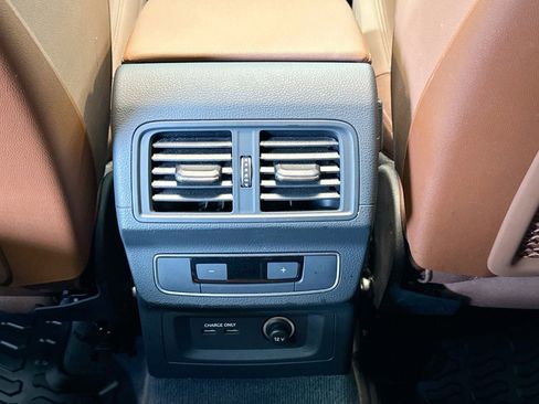 Used 2023 Audi Q5 e Premium image 24