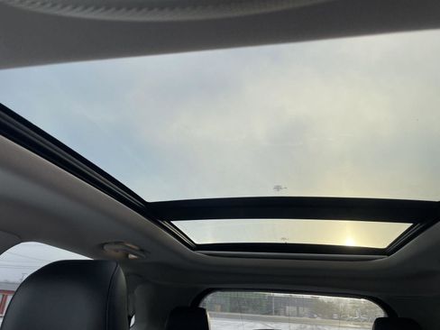 Used 2022 Ford Edge SEL w/ Convenience Package image 18