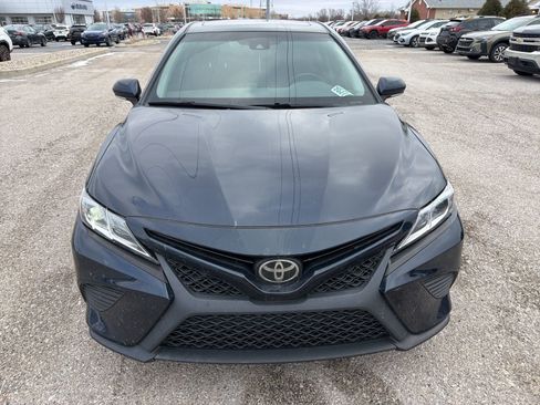 Used 2018 Toyota Camry SE w/ Audio Package image 6