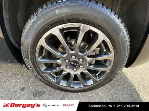 Certified 2023 GMC Acadia Denali w/ Black Diamond Edition AWD/4WD image 37