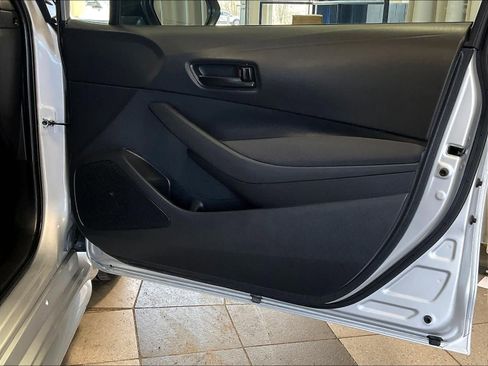 Used 2024 Toyota Corolla LE image 12