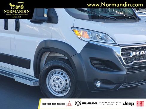 Used 2025 RAM ProMaster 2500 w/ U-Haul Equipment Group FWD image 3