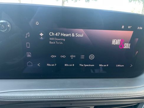 Used 2024 Buick Encore GX Avenir w/ Avenir Technology Package FWD image 14