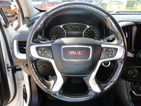 Used 2019 GMC Terrain SLT w/ Preferred Package FWD image 16