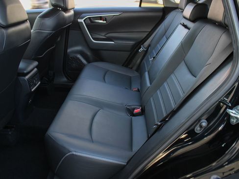 Used 2023 Toyota RAV4 XLE Premium FWD image 16