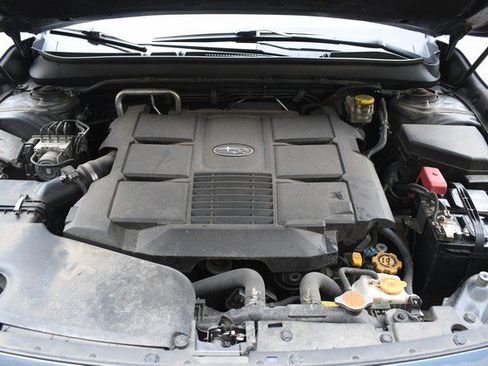 Used 2017 Subaru Outback 3.6R Limited AWD/4WD image 30