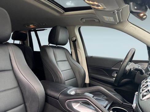 Used 2022 Mercedes-Benz GLS 450 4MATIC image 33