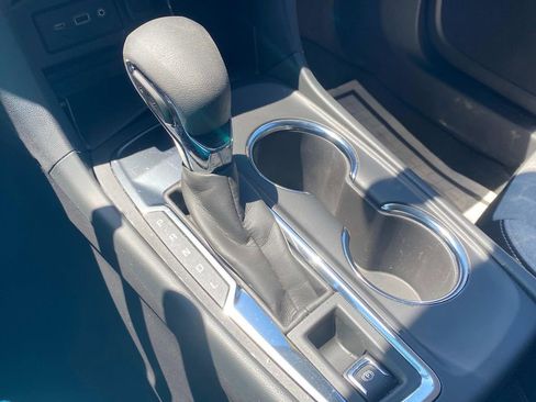 Certified 2024 Chevrolet Equinox LS w/ LS Convenience Package image 22