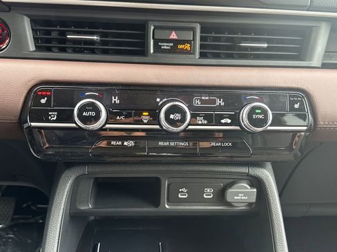 New 2026 Honda Pilot Touring image 23