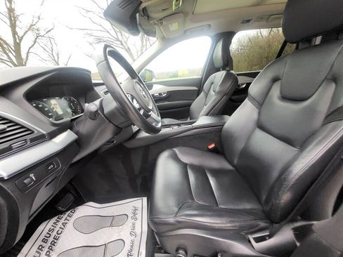 Used 2016 Volvo XC90 T5 Momentum image 11