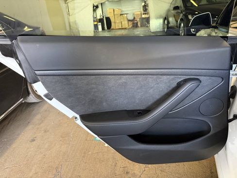 Used 2021 Tesla Model 3 Long Range AWD/4WD image 28