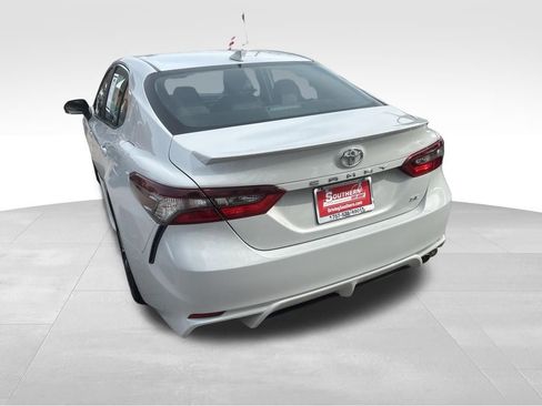 Used 2023 Toyota Camry SE image 18