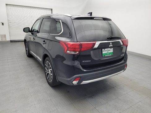 Used 2017 Mitsubishi Outlander GT AWD/4WD image 5