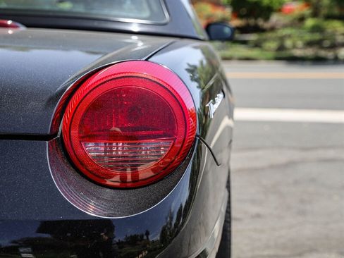 Used 2002 Ford Thunderbird RWD image 16