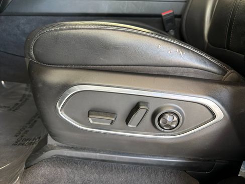 Used 2024 Jeep Wagoneer L Series II w/ Flexible Seating Group AWD/4WD image 13
