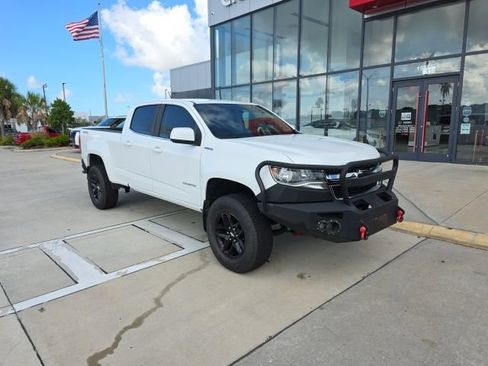 Used 2019 Chevrolet Colorado LT w/ LT Convenience Package AWD/4WD image 2