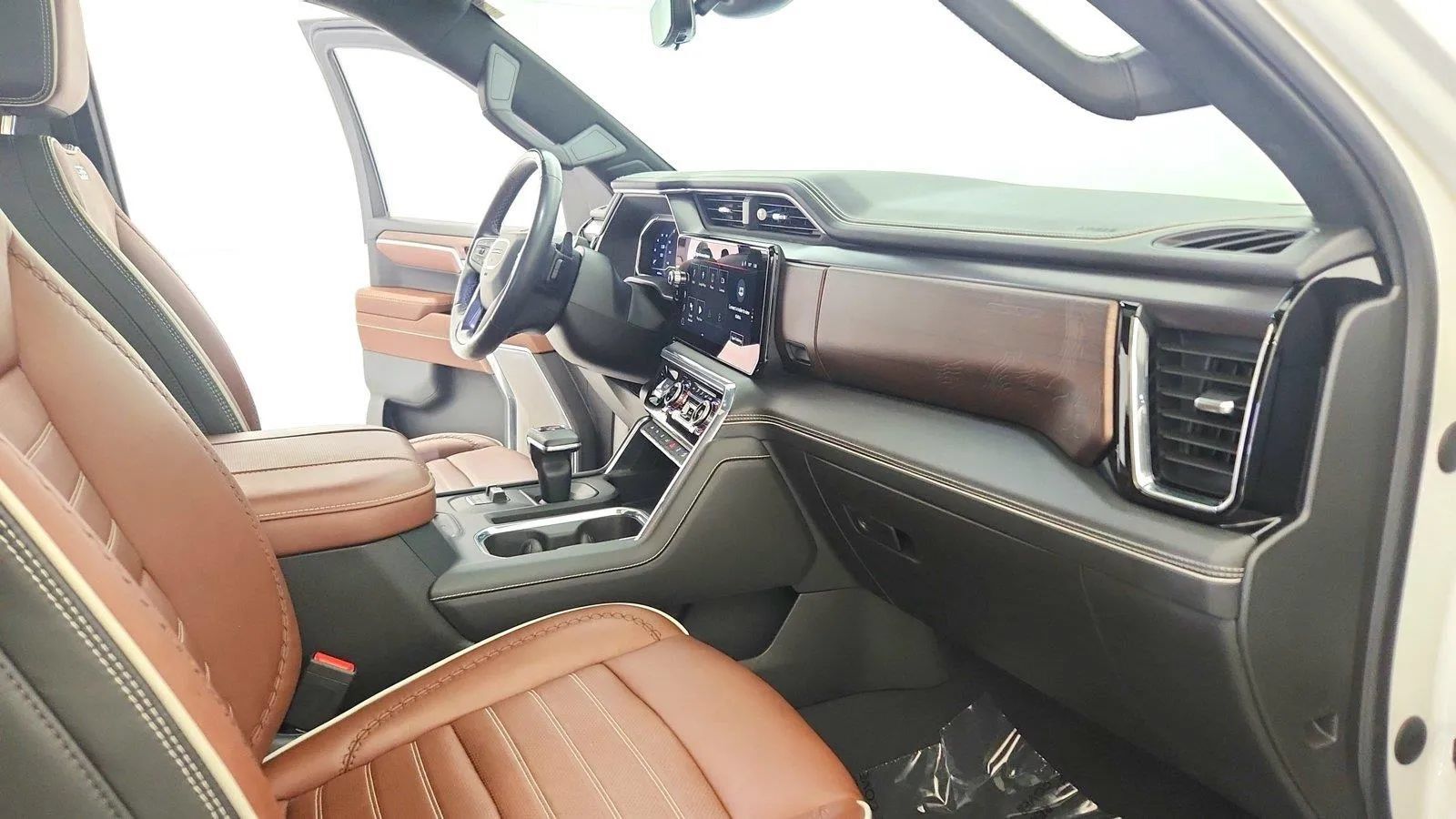 Used 2023 GMC Sierra 1500 Denali Ultimate AWD/4WD image 35