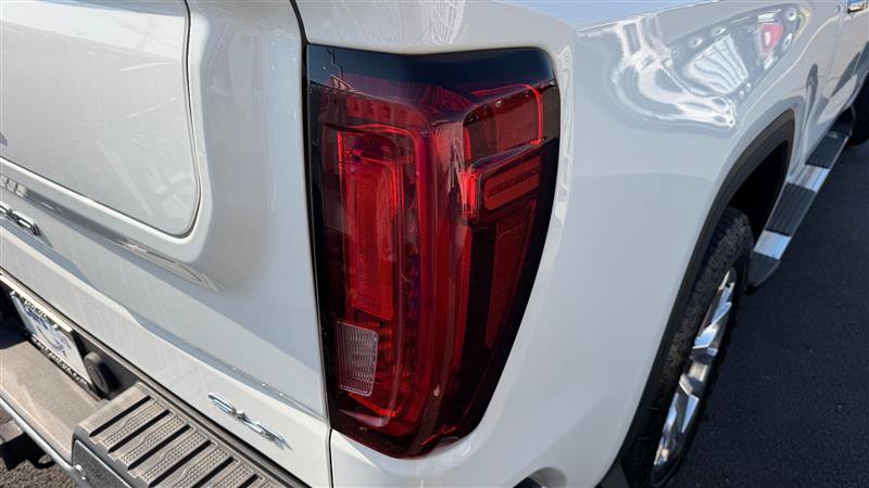 Used 2020 GMC Sierra 1500 SLT w/ SLT Premium Plus Package AWD/4WD image 14