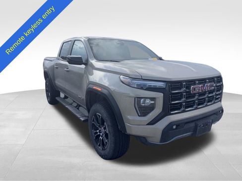 Used 2023 GMC Canyon AT4 w/ AT4 Premium Package AWD/4WD image 16