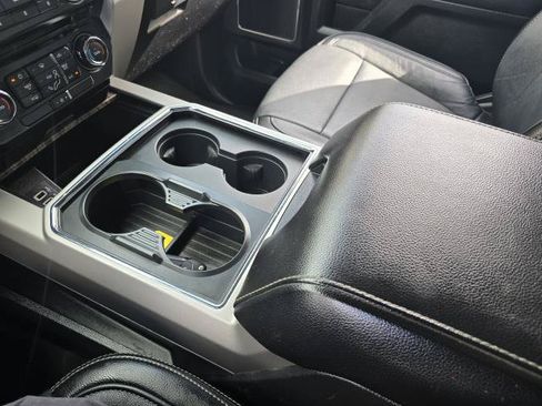 Used 2017 Ford F250 Lariat w/ Chrome Package AWD/4WD image 24