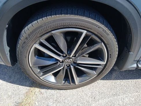 Used 2023 INFINITI QX50 Sport FWD image 3