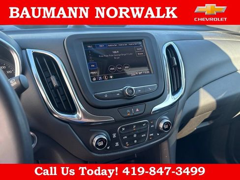 Used 2023 Chevrolet Equinox LT FWD image 21