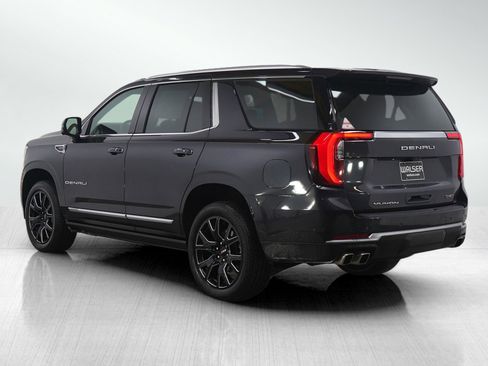 Used 2025 GMC Yukon Denali w/ Denali Reserve Package image 3