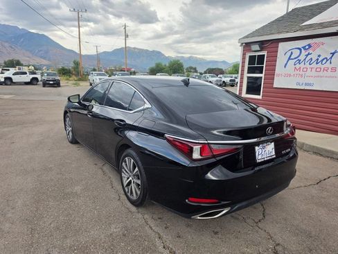 Used 2019 Lexus ES 350 w/ Accessory Package FWD image 3