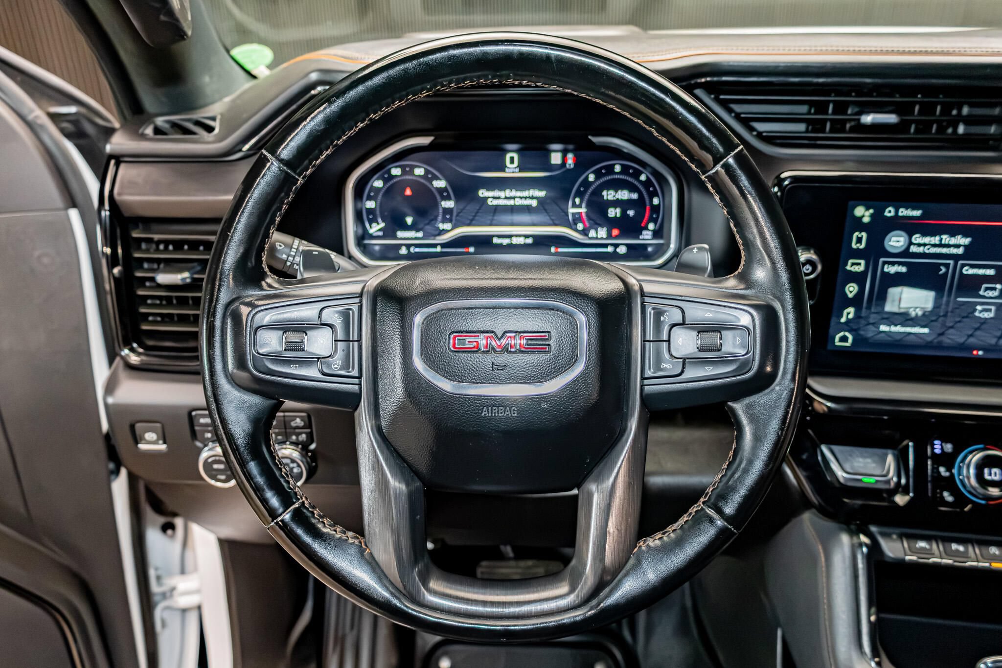 Used 2023 GMC Sierra 1500 AT4 w/ Technology Package AWD/4WD image 16