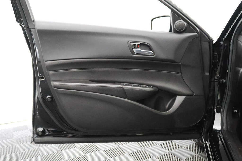 Used 2019 Acura ILX FWD image 11