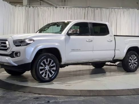 Used 2021 Toyota Tacoma Limited image 5