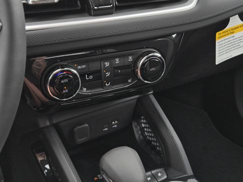 New 2026 Chevrolet TrailBlazer LT w/ Convenience Package FWD image 13