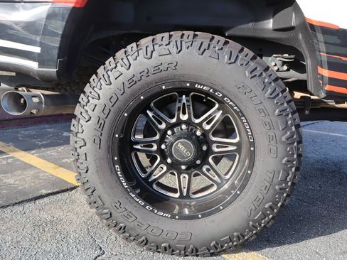 Used 2021 Ford F250 Platinum w/ FX4 Off-Road Package AWD/4WD image 38