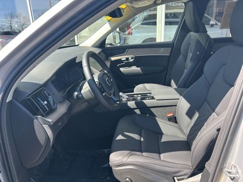 Certified 2025 Volvo XC90 B6 Plus AWD/4WD image 14