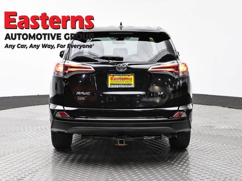 Used 2018 Toyota RAV4 LE w/ All Weather Liner Package FWD image 6