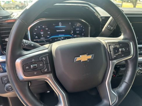 Used 2024 Chevrolet Silverado 1500 LT w/ Z71 Off-Road Package AWD/4WD image 22