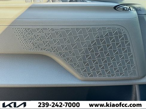 New 2026 Kia Carnival EX FWD image 24