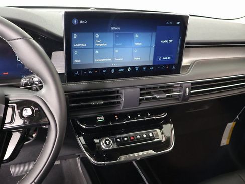 New 2026 Lincoln Corsair Premiere image 5