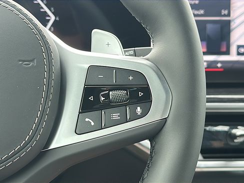 New 2026 BMW X5 sDrive40i w/ M Sport Package image 18