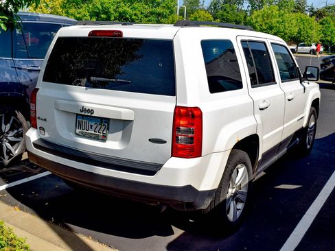 Used 2015 Jeep Patriot Latitude AWD/4WD image 15