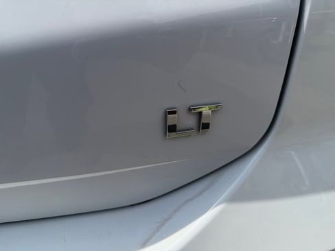 Used 2022 Chevrolet Equinox LT FWD image 27