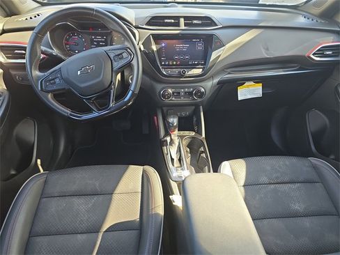 Used 2021 Chevrolet TrailBlazer RS w/ Convenience Package image 13