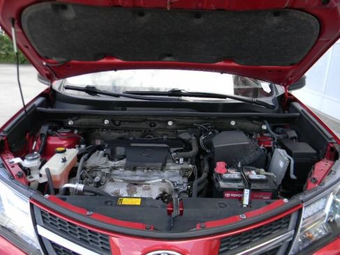 Used 2014 Toyota RAV4 LE AWD/4WD image 7