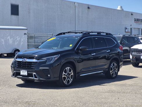 Used 2024 Subaru Ascent Touring w/ Popular Package #2 AWD/4WD image 4