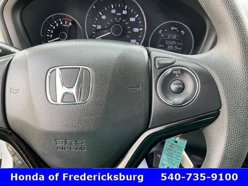 Used 2022 Honda HR-V LX image 31