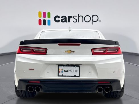 Used 2018 Chevrolet Camaro SS RWD image 4