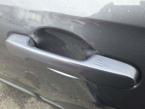 Used 2025 Honda Pilot Touring image 15