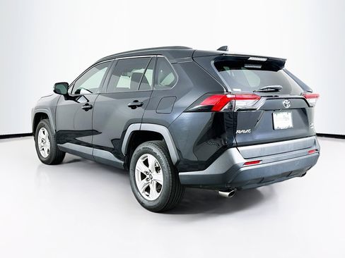 Used 2021 Toyota RAV4 XLE image 5