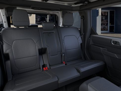 New 2025 Ford Bronco Badlands w/ Sasquatch Package AWD/4WD image 36