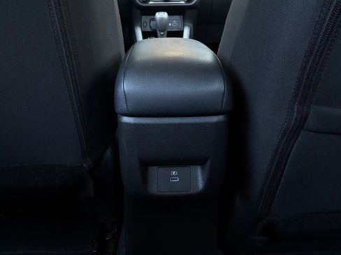 Used 2025 Nissan Versa SV FWD image 12